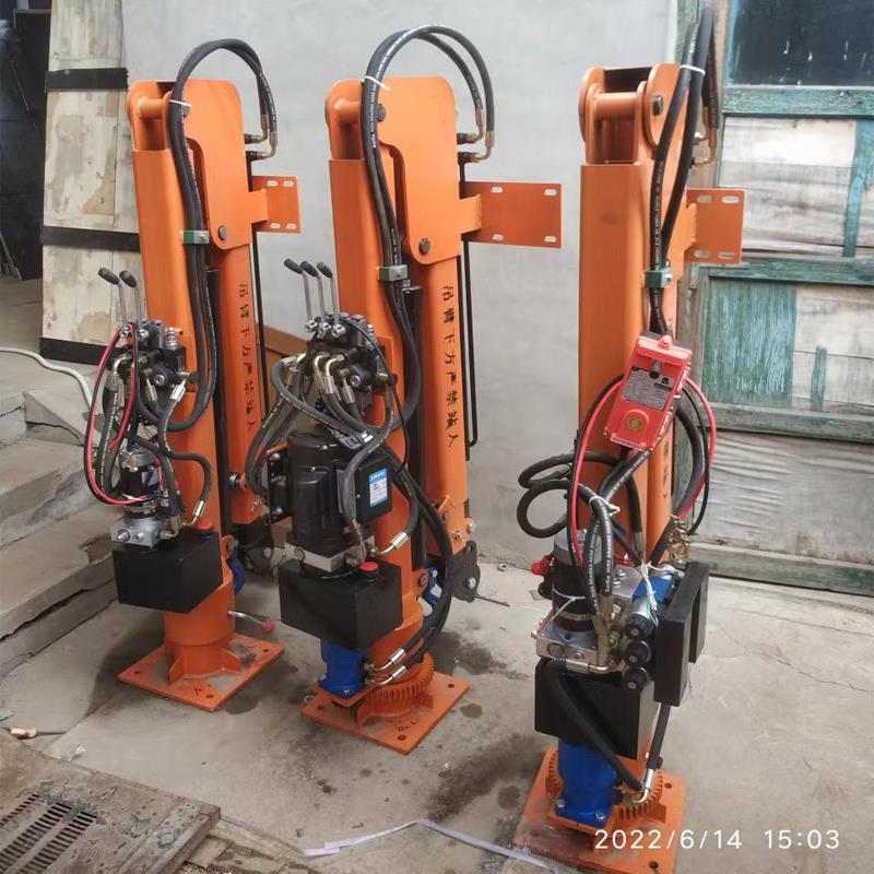 雾台乡重汽蓝牌随车吊 3.2吨 国六动力强 液压驱动 农用自卸起重机